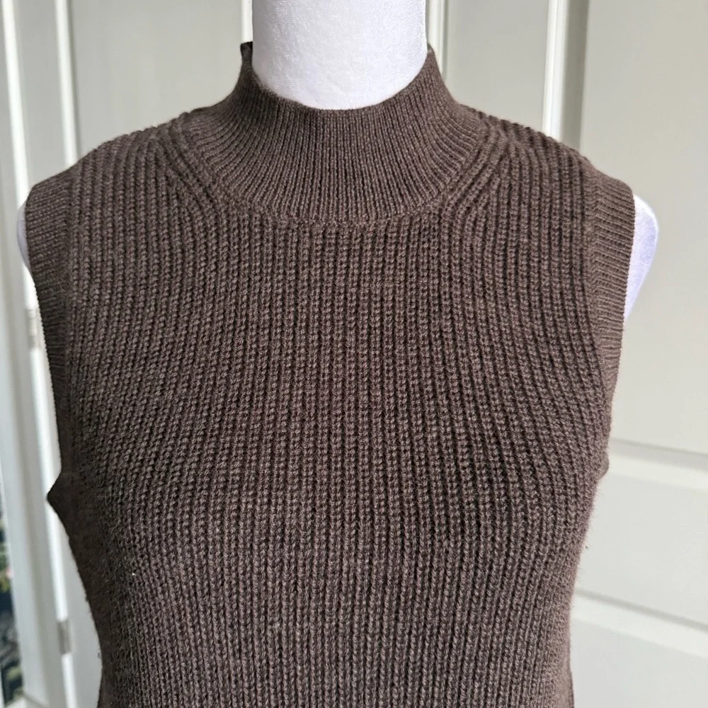 Aritzia Brand Babaton Brown Mock Turtleneck Sleeveless Midi Sweater Dress Size M - Picture 2 of 8